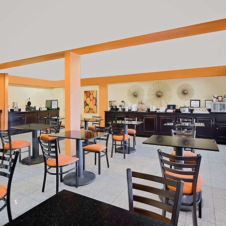 Super 8 By Wyndham Hermitage Nashville Extérieur photo